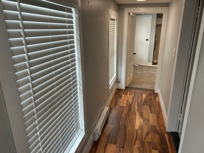 Building Photo - 24048 Trailhead Dr