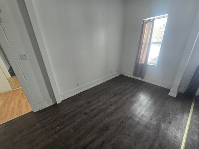 Photo du bâtiment - 501 McMillan Ave