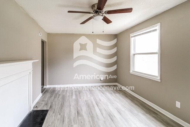 Building Photo - 3275 Mary Dr