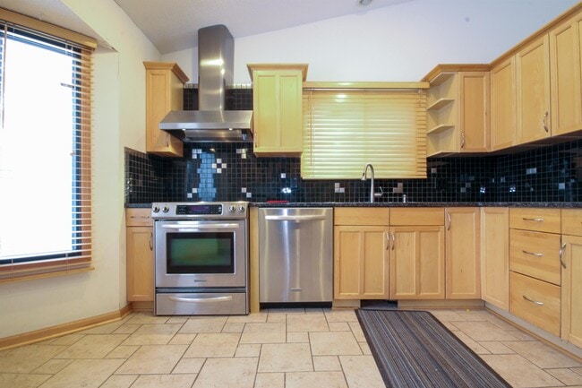 Building Photo - 4105 Pepperwood Trail