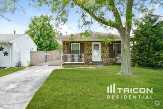 Building Photo - 16744 90th Ave