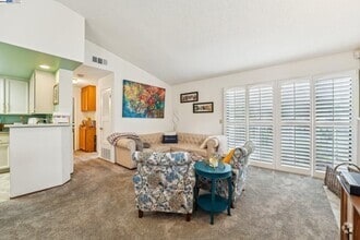 Building Photo - 38764 Huntington Cir
