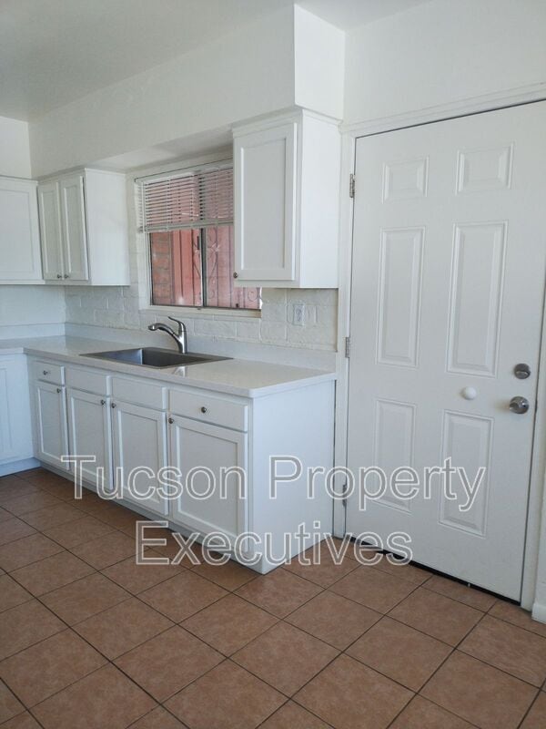 Foto del edificio - 1328-P1328 W Pennington St