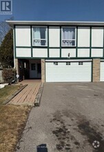 Building Photo - 98 Griselda Crescent