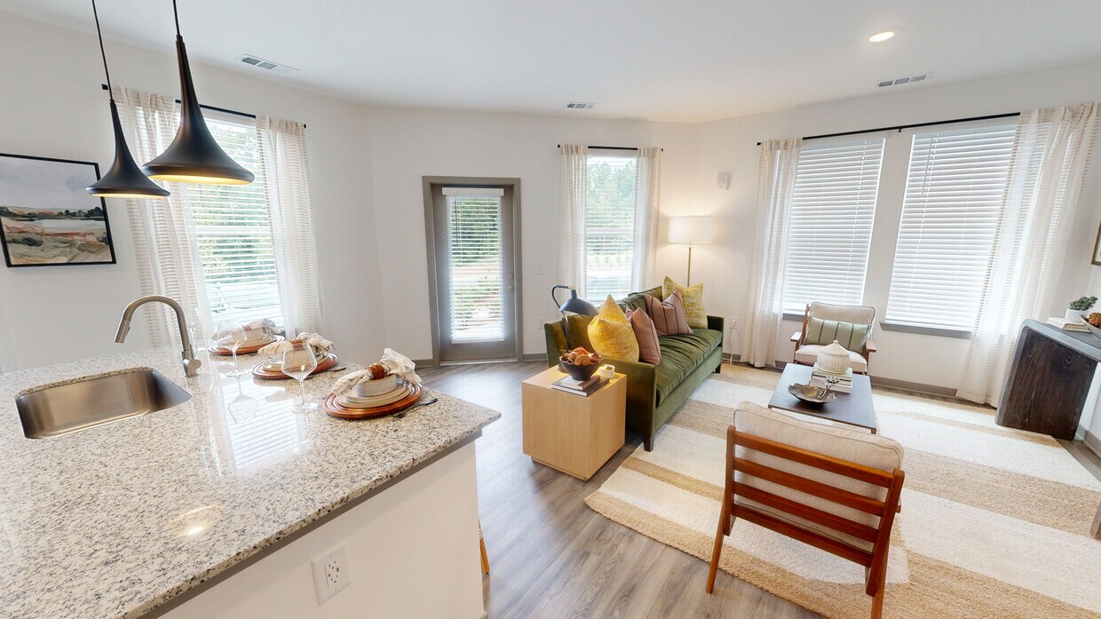 Photo - Colina WeHo Apartments