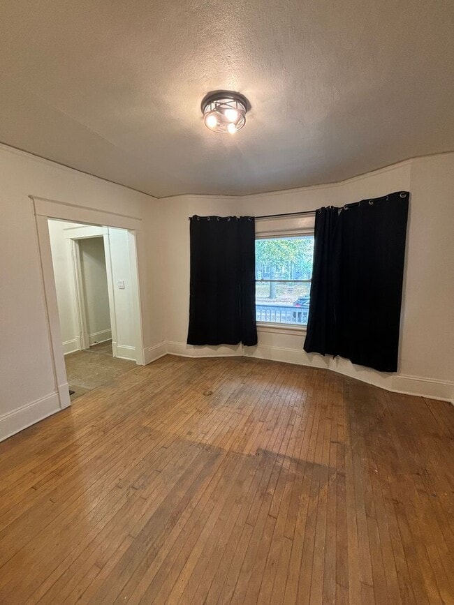Building Photo - 3157 N Buffum St