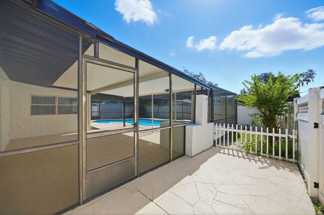Foto del edificio - 401 Blueberry Ln