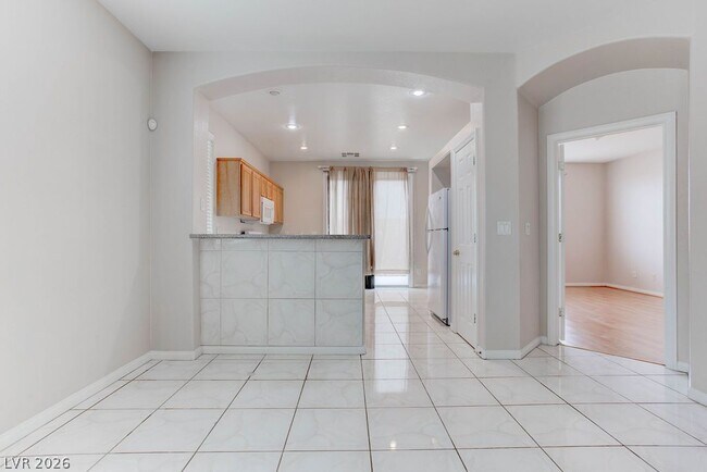 Building Photo - 8473 Barossa Ct