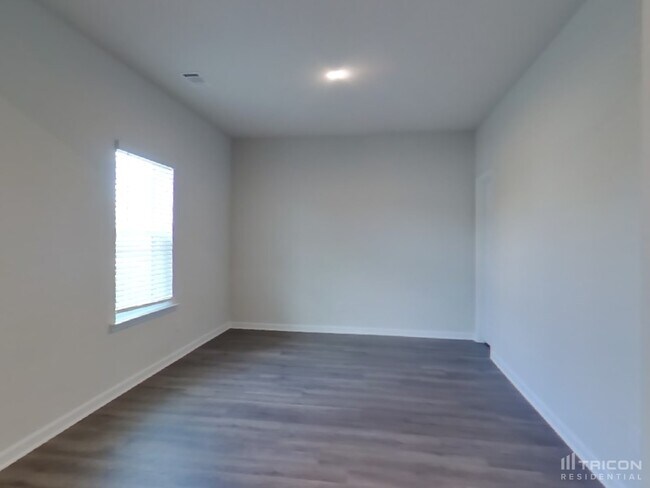 Building Photo - 1322 Deutz Dr