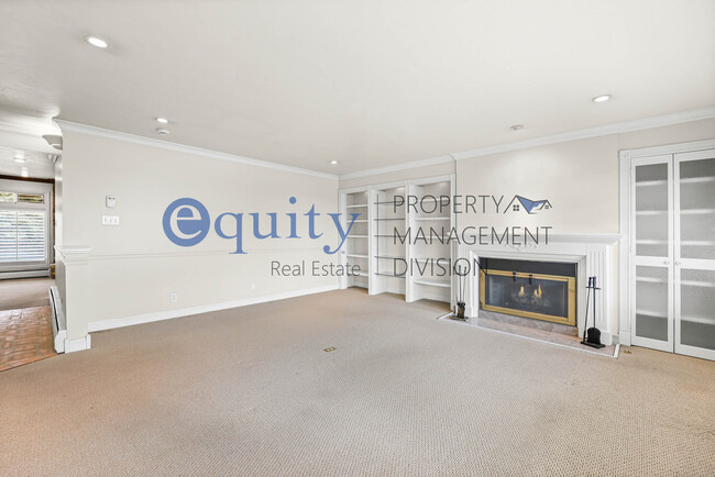 Foto del edificio - 1941 E Woodside Dr