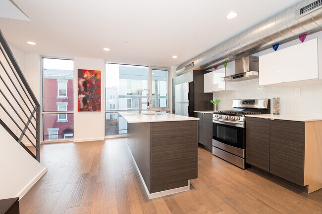 Foto del edificio - 1443 N 7th St