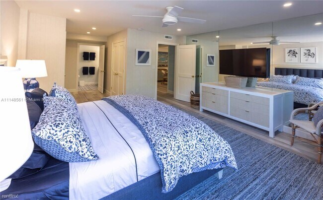 Building Photo - 2 br, 2 bath Condo - 170 N Ocean Blvd Apt 304