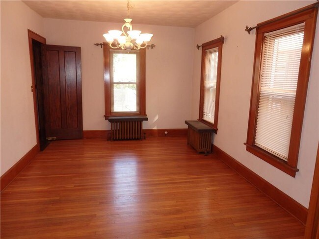 Building Photo - 2902 Glenwood Park Ave