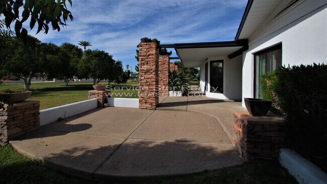 Building Photo - 4602 E Lafayette Blvd