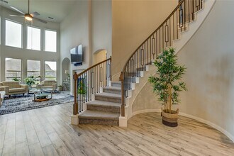 Building Photo - 2727 Camellia Ave