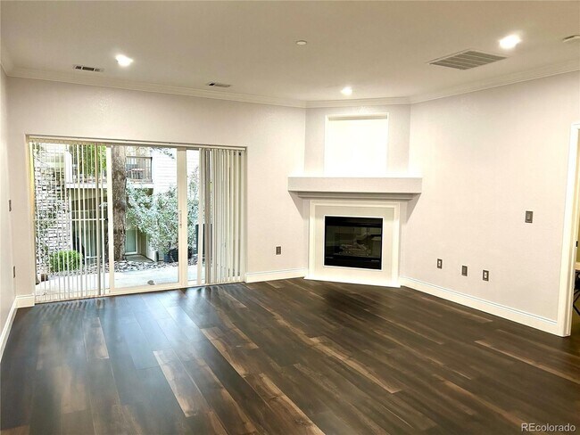Foto del edificio - 7459 S Alkire St