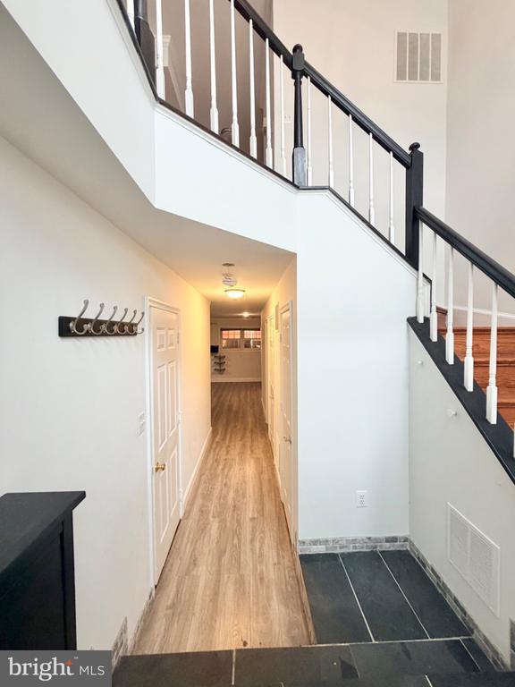 Foto del edificio - 6622 Frost Lake Ln