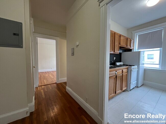 Building Photo - 1687 Commonwealth Ave