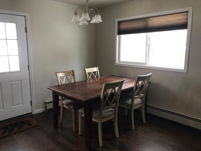 Dining Room - 9100 Noble Cir