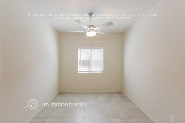 Foto del edificio - 25330 W Romley Rd