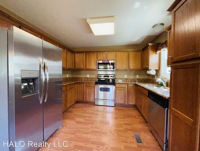 Building Photo - 3 br, 2 bath House - 140 Vintage Circle