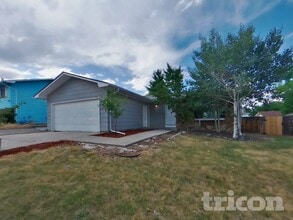 Building Photo - 505 E 40th St