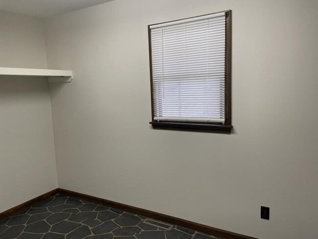 Building Photo - 10167 W 600 S, Modoc IN