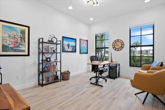 Foto del edificio - 13121 Alton Rd