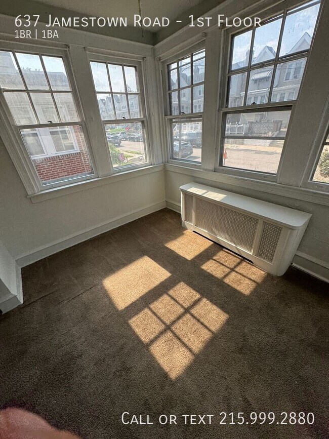 Foto del edificio - 637 Jamestown Ave.