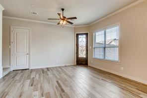 Building Photo - 812 Newhaven Dr