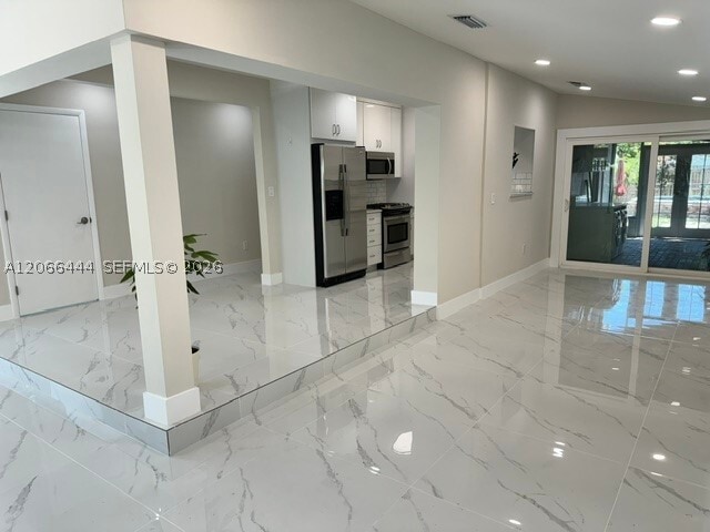 Foto del edificio - 1140 NE 183rd St