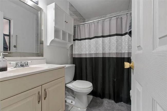 Building Photo - Winterhaven Rental!