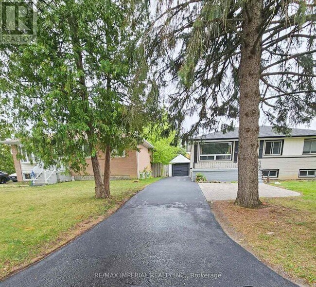 Building Photo - 388 Becker Rd