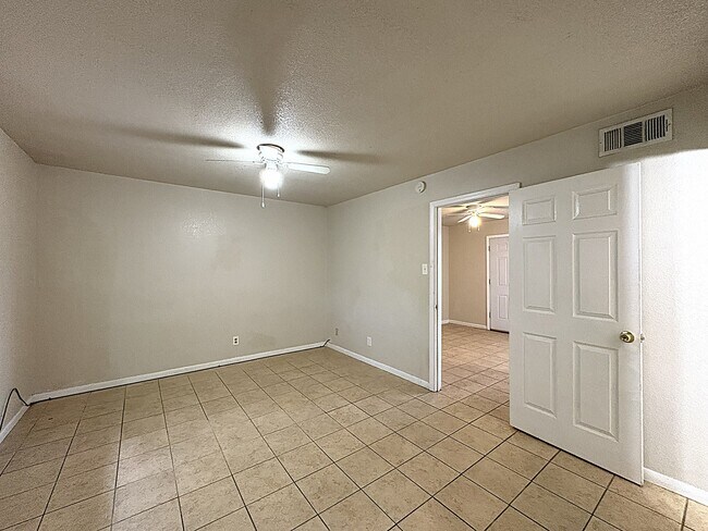 Foto del edificio - 607 N 20th St