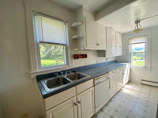 Building Photo - Lovely Farm House for Rent