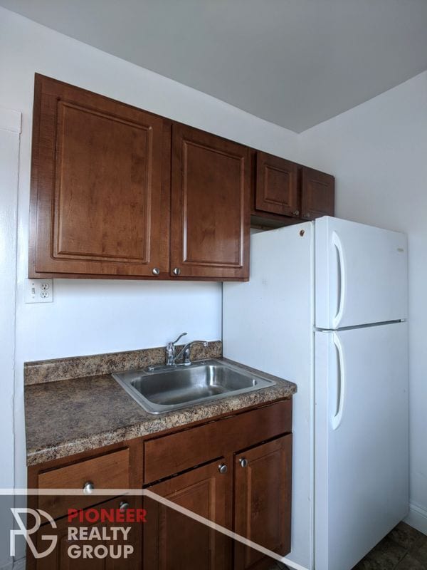 Building Photo - 2651 N Spaulding Ave