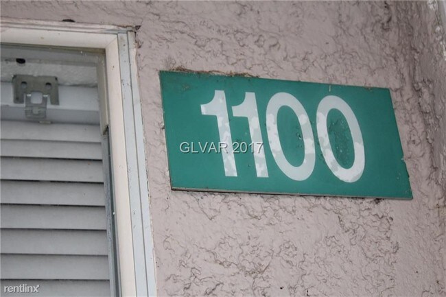 Foto del edificio - 6800 E Lake Mead Blvd