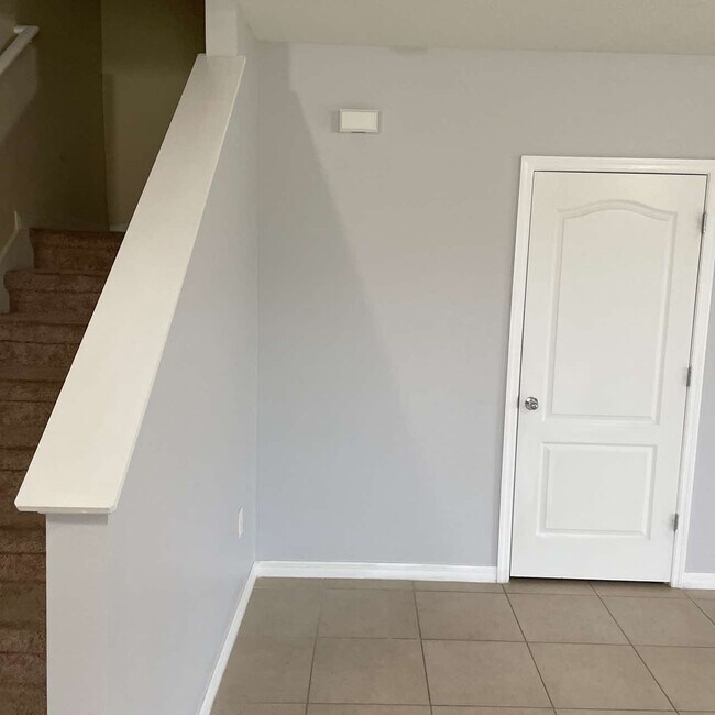 Building Photo - 276 Arbor Lakes Dr