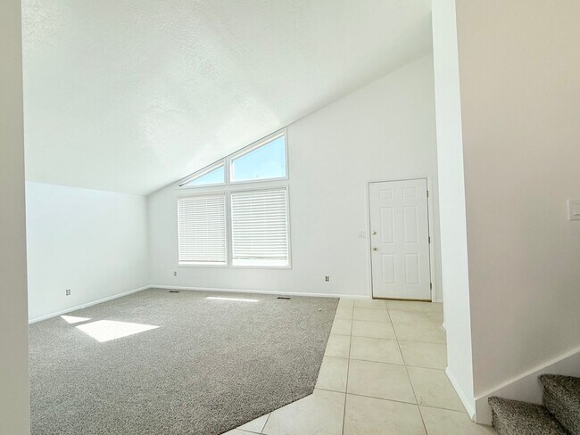 Foto del edificio - Newly Updated 4-Bedroom Home in Sandy!