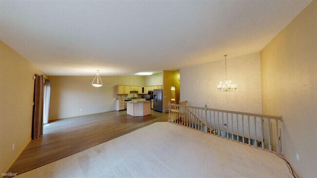 Building Photo - 3 br, 3 bath Townhome - 1092 Westwood St
