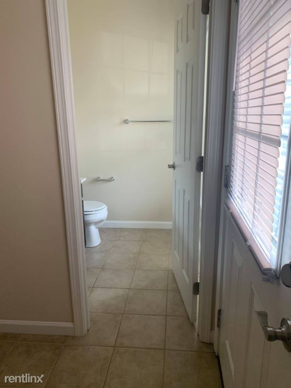 Foto del edificio - 124 Legends Way