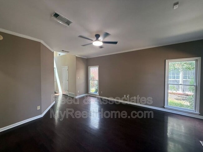 Building Photo - 126 Riverwalk Pl