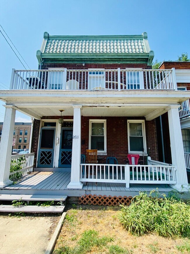 Foto del edificio - 2601 Parkwood Ave