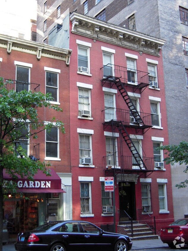 Foto del edificio - 305 E 44th St