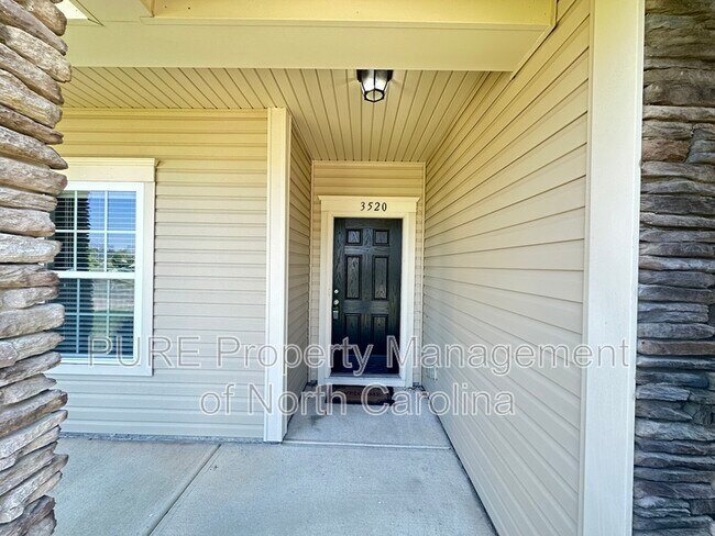 Foto del edificio - 3520 Larkhaven Ave SW