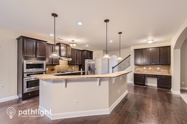 Building Photo - 125 Plunkett Dr
