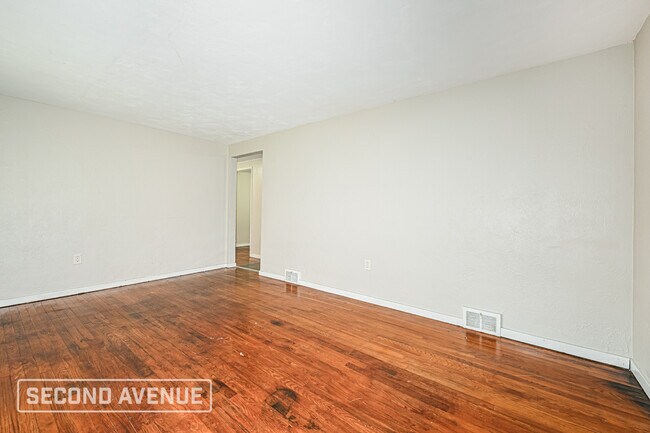 Building Photo - 256 Ohio St