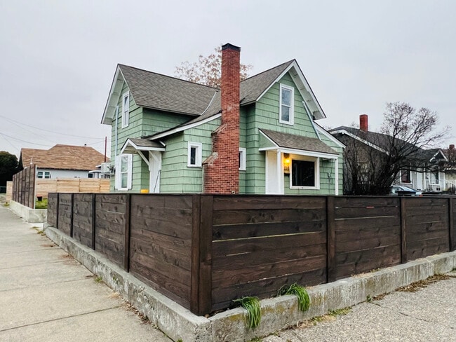 Foto del edificio - 260 W Chestnut St