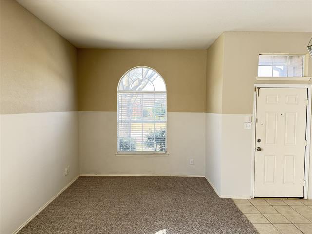 Building Photo - 5829 White Pine Dr