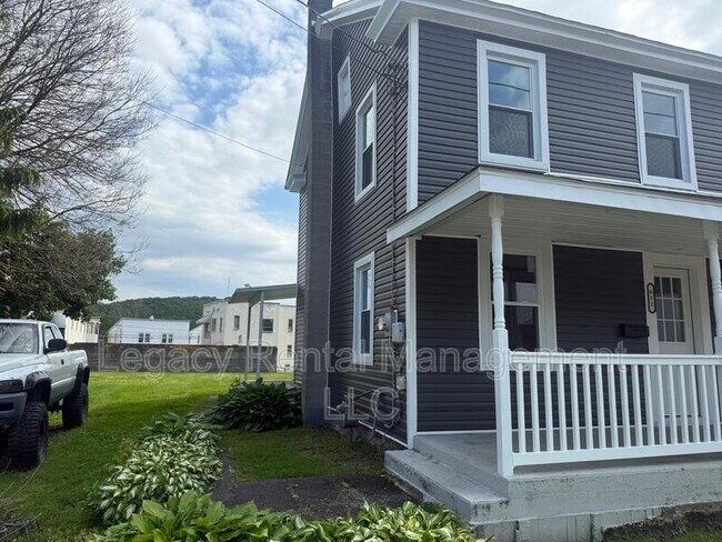 Foto del edificio - 652 Old Berwick Rd